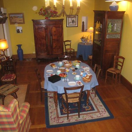 Le Logis Des Tourelles Bed & Breakfast Beaupréau Exterior foto