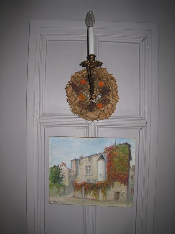 Le Logis Des Tourelles Bed & Breakfast Beaupréau Exterior foto