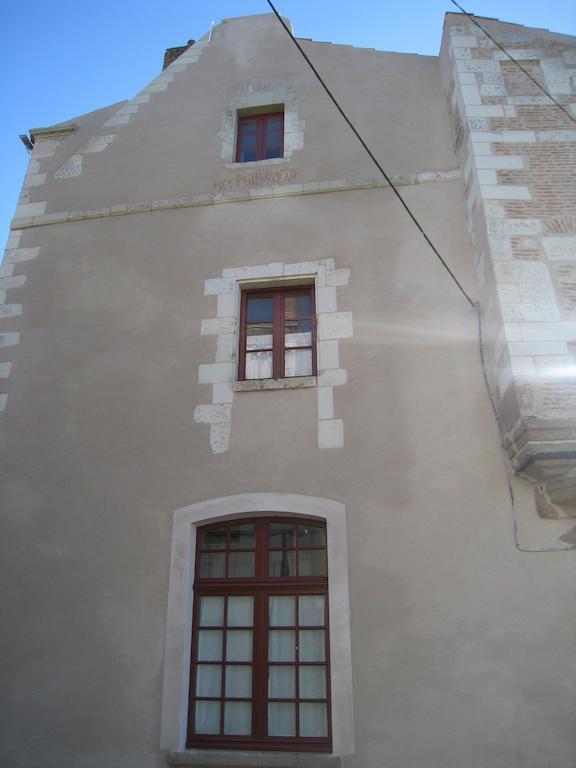 Le Logis Des Tourelles Bed & Breakfast Beaupréau Exterior foto